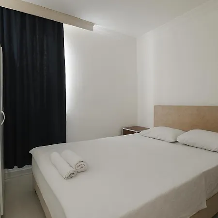 Hillside House Apartmanhotel Side