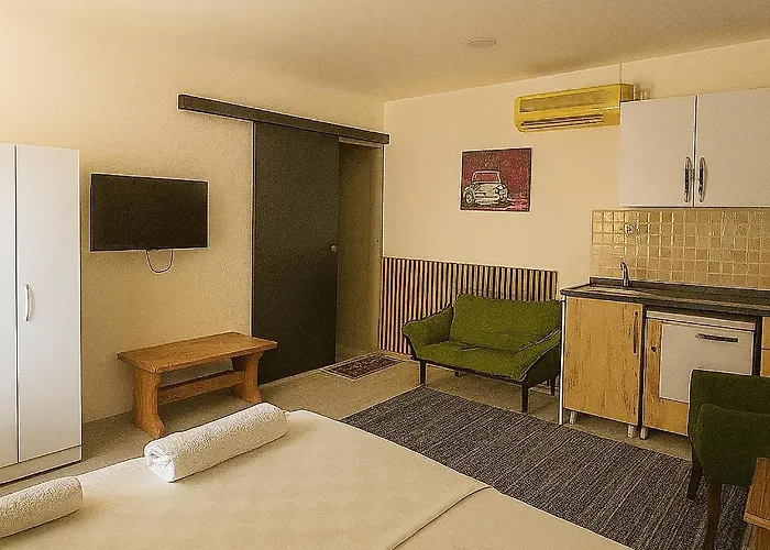 Hillside House Apartmanhotel Side