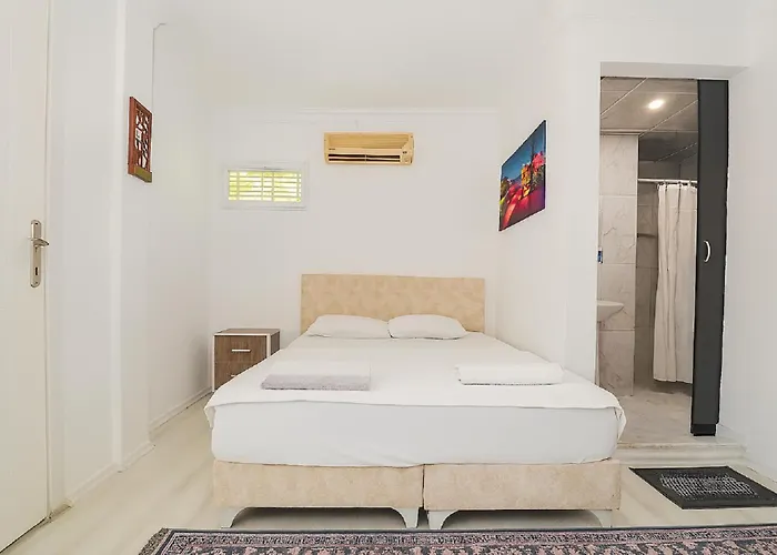 Apartmanhotel Hillside House 4*