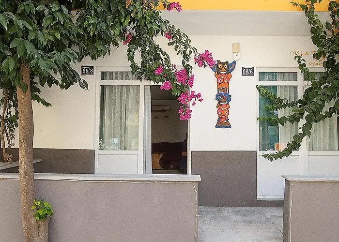 Ξενοδοχείο με διαμερίσματα Hillside House