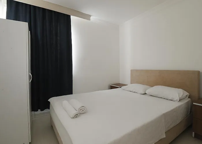 Hillside House Apartmanhotel Side