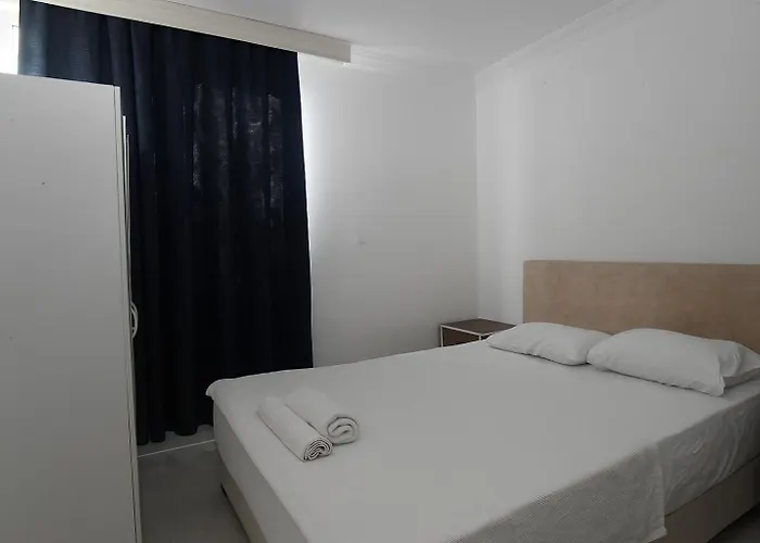 Hillside House Apartmanhotel