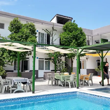 Apart Otel Hillside House Side