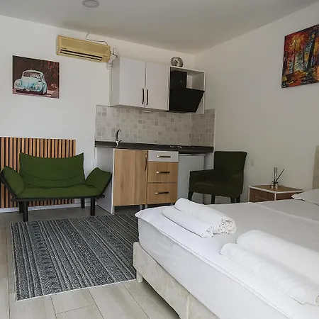 Apart Otel Hillside House