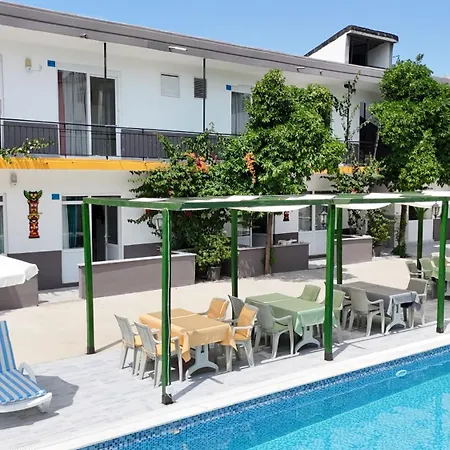 Hillside House Apart Otel 4*